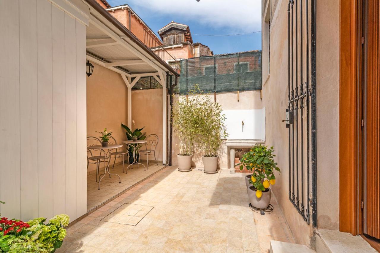 Residenza La Duchessa Deluxe Rooms Βενετία Εξωτερικό φωτογραφία